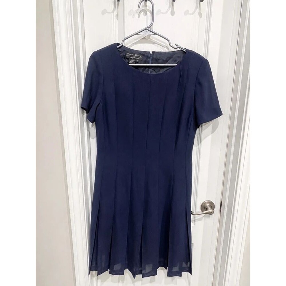 Cynthia Howie for Maggy Boutique Women’s Size 12 Navy Pleated Short Sleeve Dress